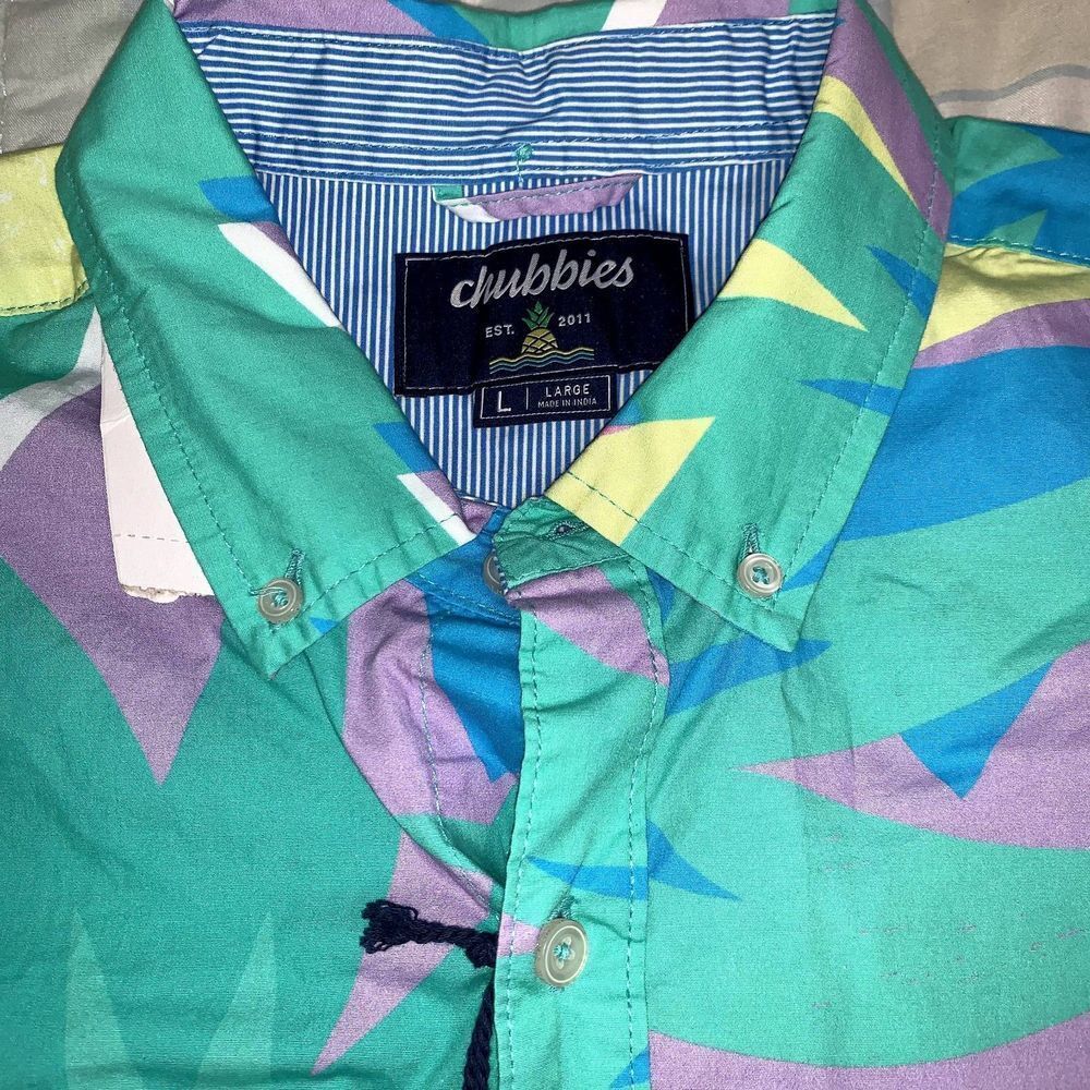 Chubbies Men's  Friday Shirt  A casual, classic fit button up size L - Picture 7 of 7